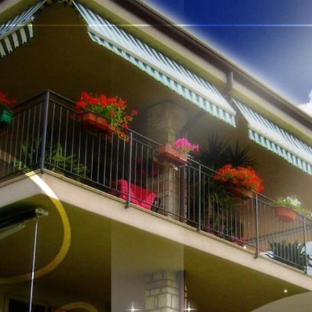 Ladi'S B&B Bardolino Kültér fotó